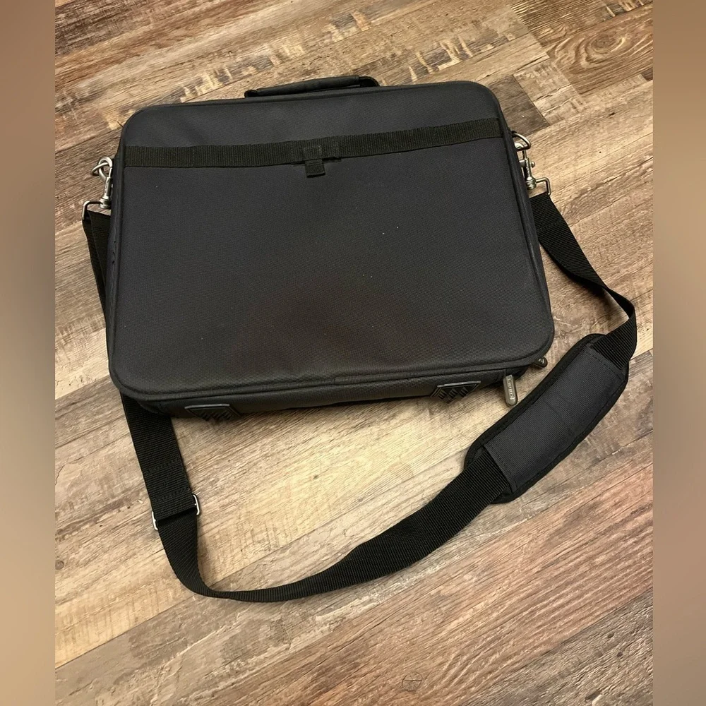Targus Black Laptop Bag